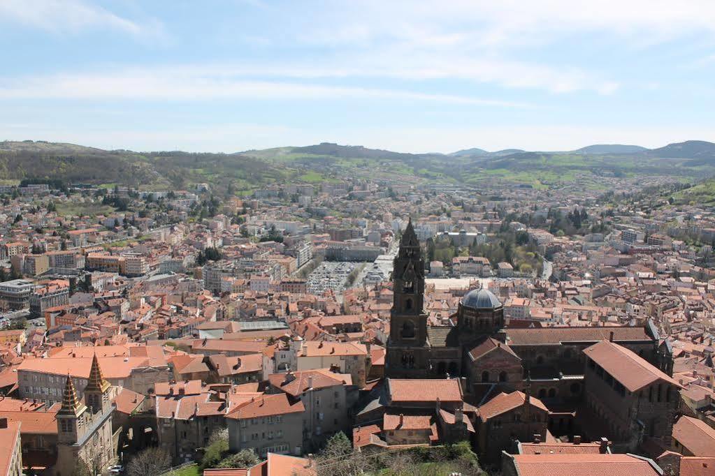 Une Coquille Sous L'Oreiller Le Puy-en-Velay 외부 사진