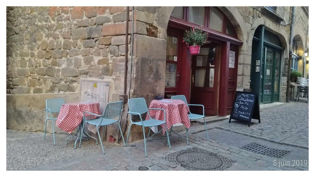 Une Coquille Sous L'Oreiller Le Puy-en-Velay 외부 사진